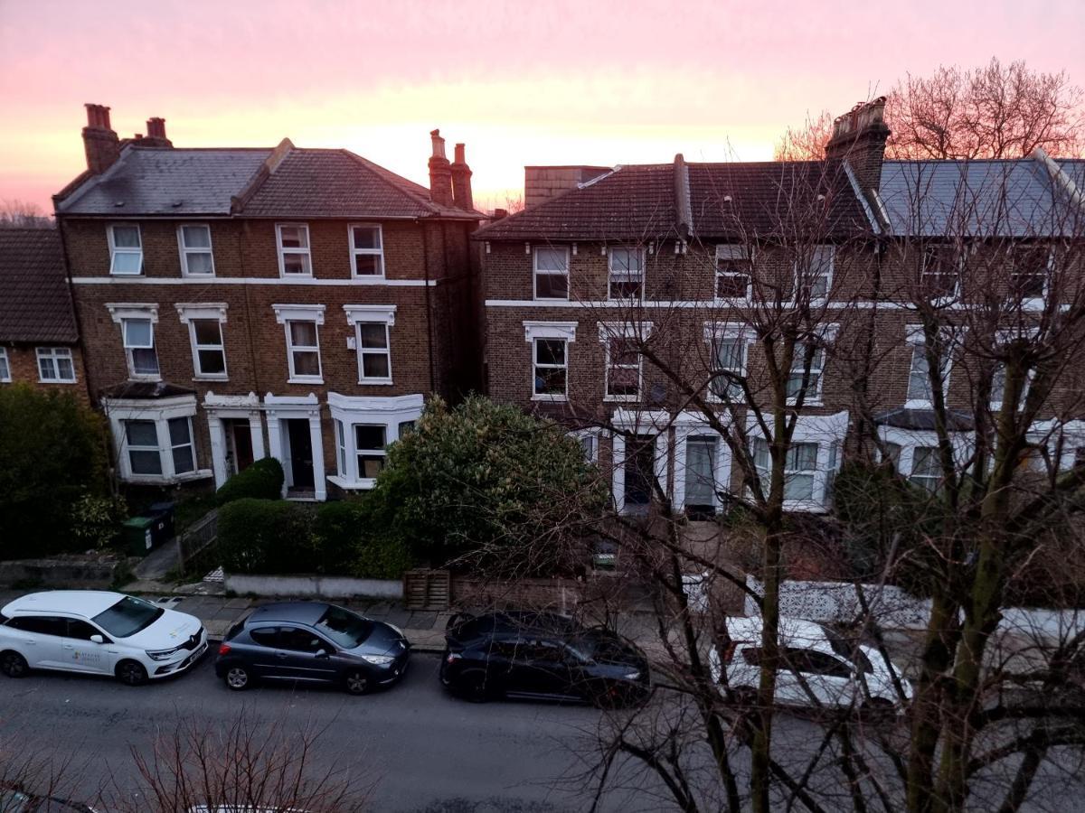 Ferienwohnung Stylish-Brockley-Entire Place London Exterior foto